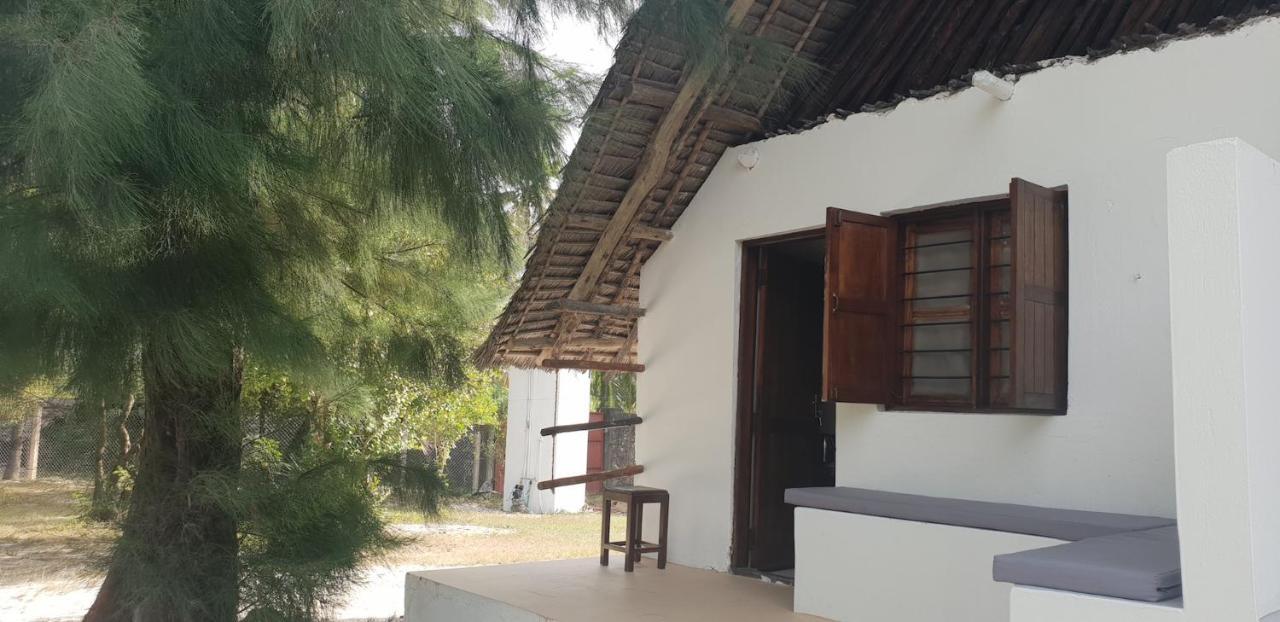 Kilimani Kwetu Beach Hotel Bwejuu Extérieur photo